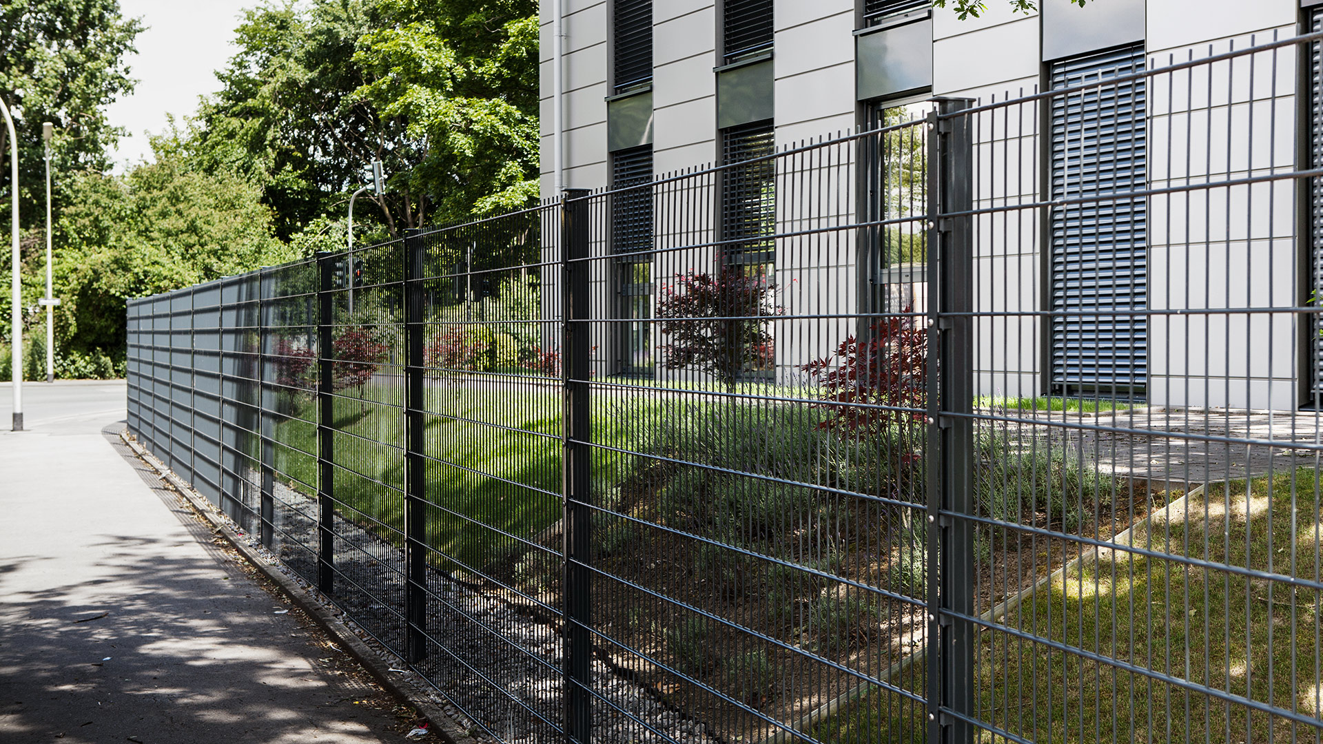 stahlgitterzaun-sl