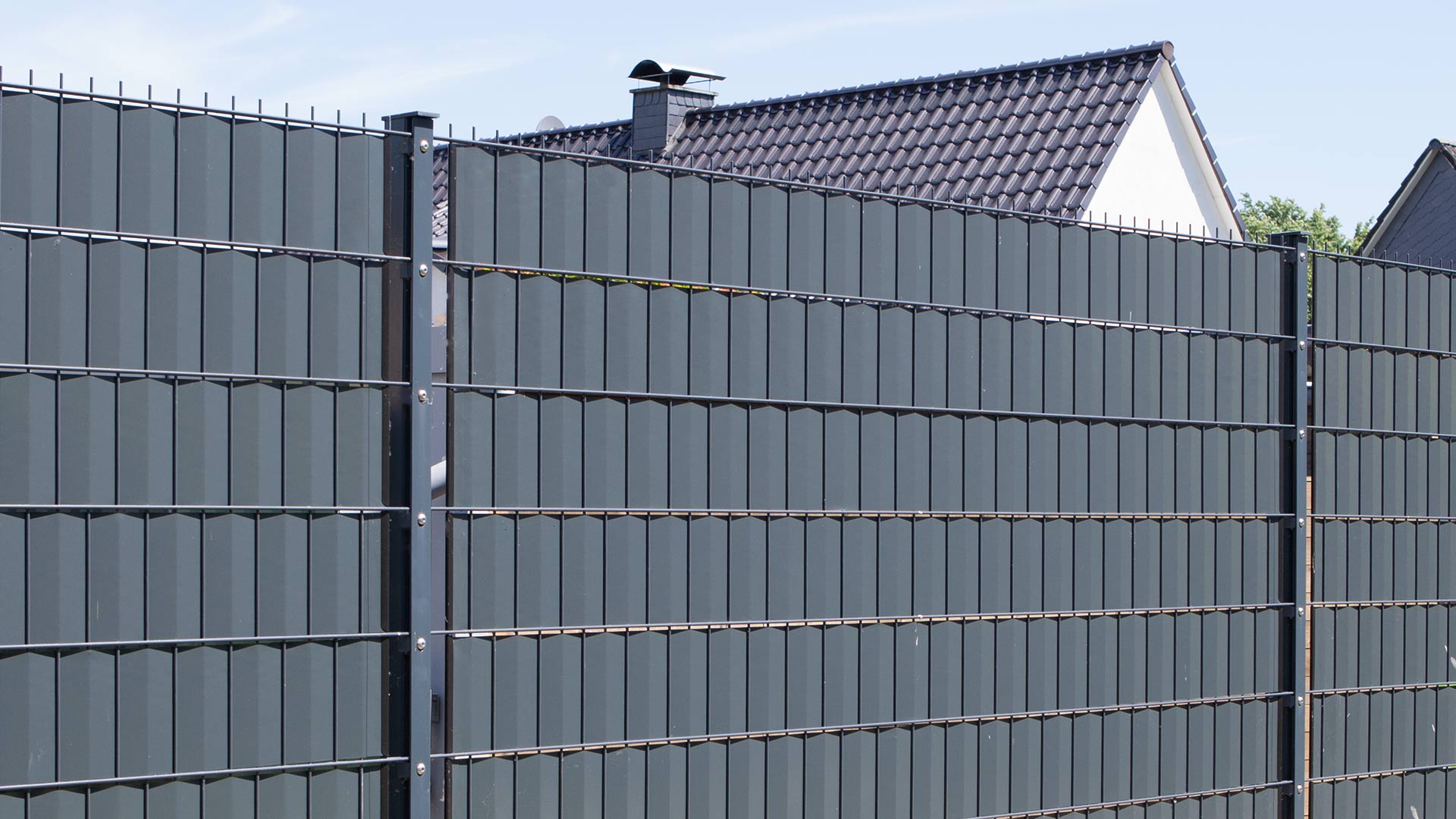 Klemmschienen für Sichtschutzstreifen (25 Stk.) tiefschwarz ZBDHK259005